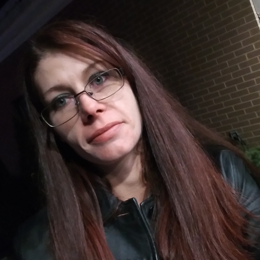 Meet your Posher, Roxanne